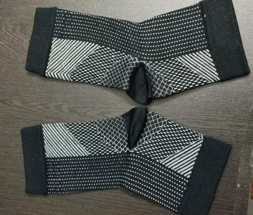 BD Neuropathy Socks for Women and Men for Relief Swollen Feet and Ankles mkp0fp-jd
