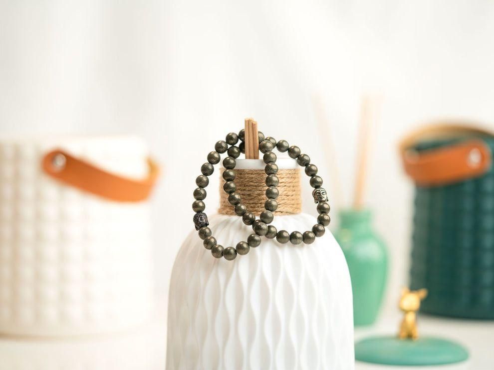 Unisex Pyrite Elastic Bracelet with Lucky Charm mkp0fp-jd