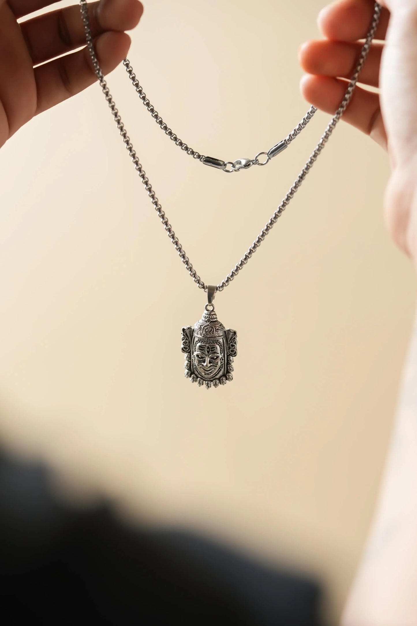 Silver Mahakal Pendant WIth Chain mkp0fp-jd