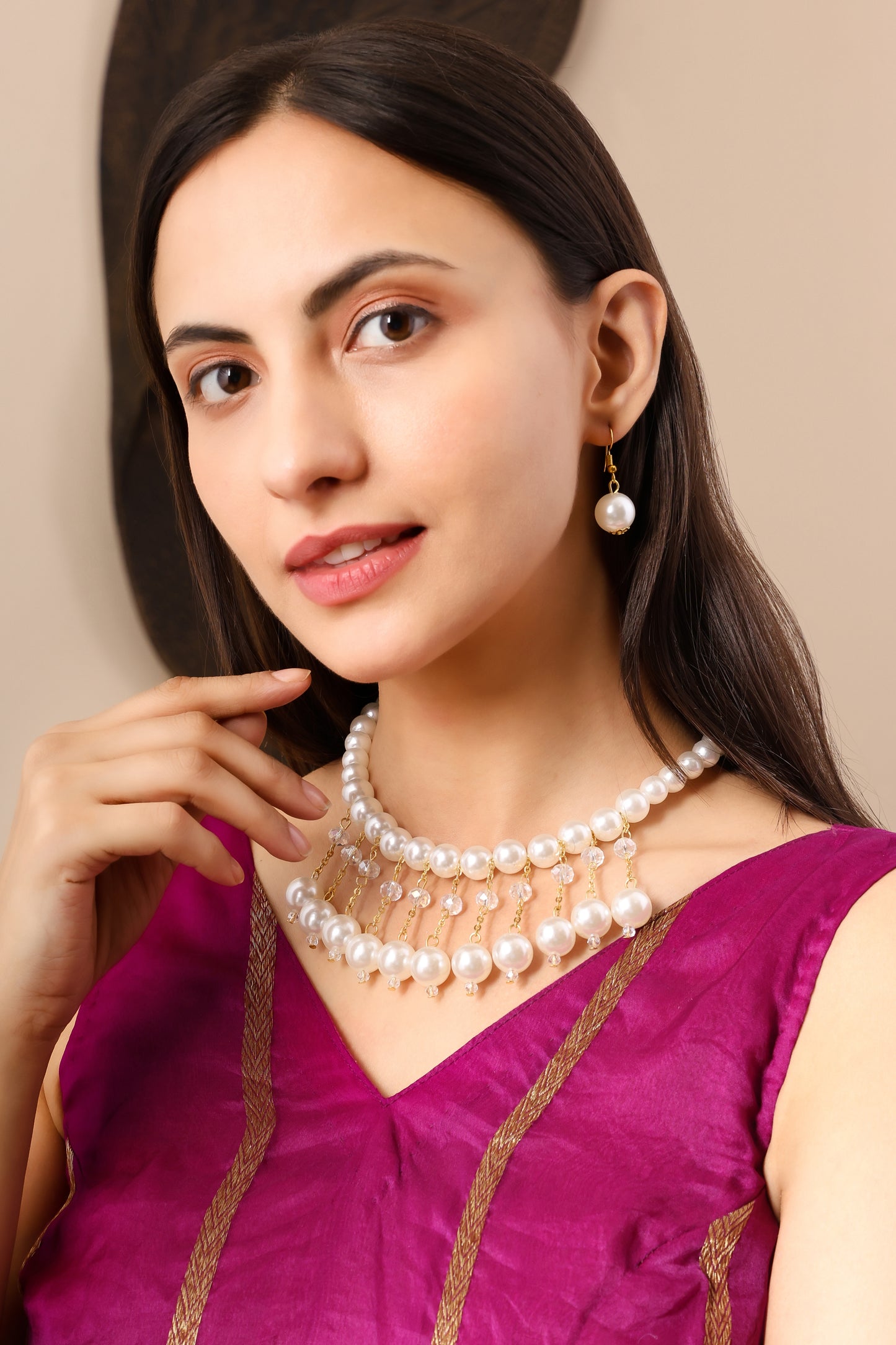 Traditional Pearl Necklace Set