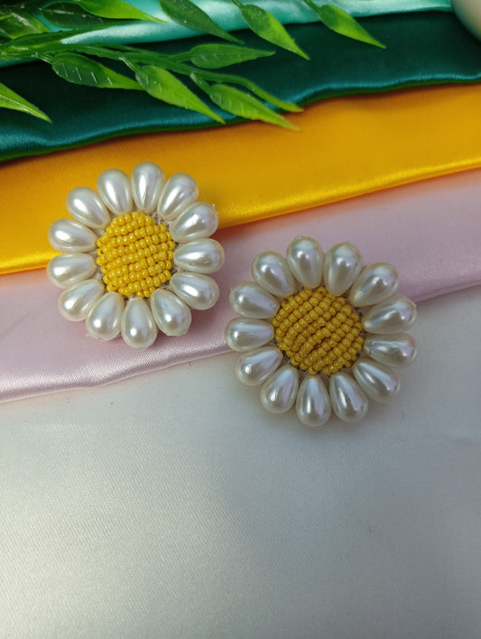 Elegant FLAWER Handmade Earring glass beaded work