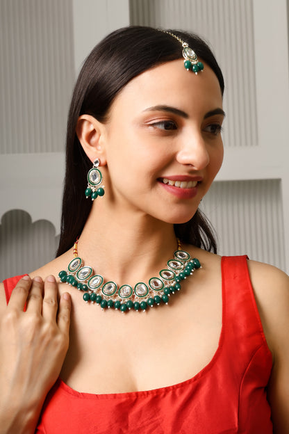 Bridal Choker Necklace & Earrings Set for Women and Girls Embellished with Kundan & Pearl