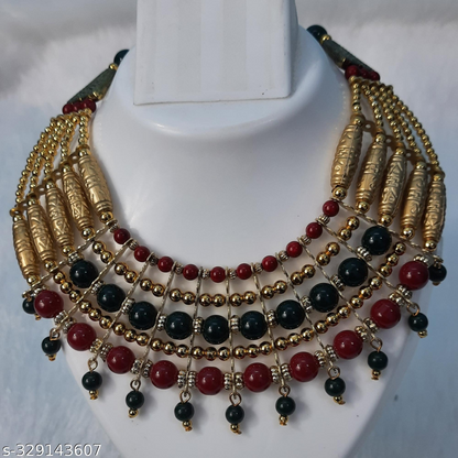 Hot Selling New Arrival MultiLayered Beautiful Multicolour Pearl Pearl Alloy Necklace