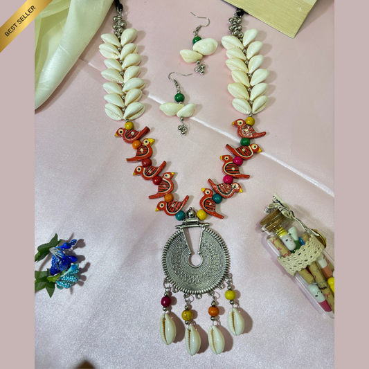 Shell Style Necklace With Earring Set for Women's And Girls Traditional Trendy Necklace Jewellery Set For All Types Occasions