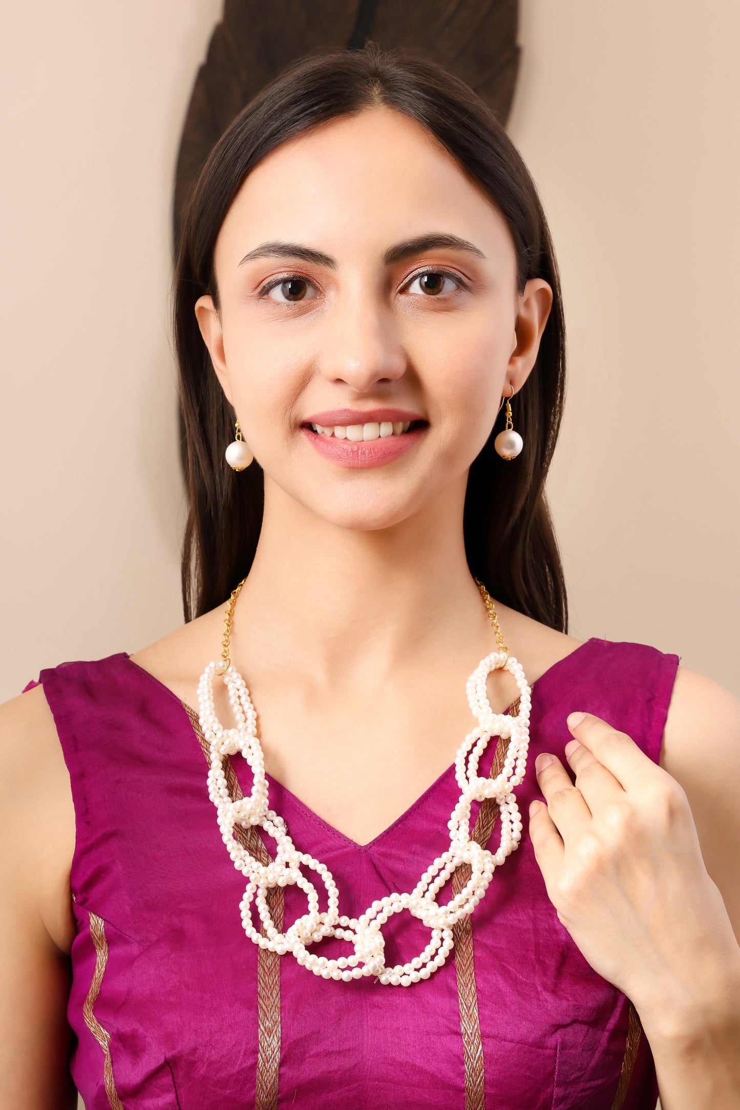 White Pearl Choker Necklace Set