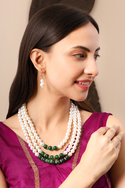 White Traditional Pearl Necklace Set
