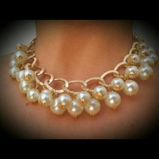 Classic Pearl Jewellery Necklace