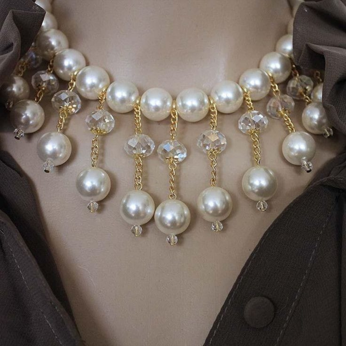 Traditional Pearl Necklace Set