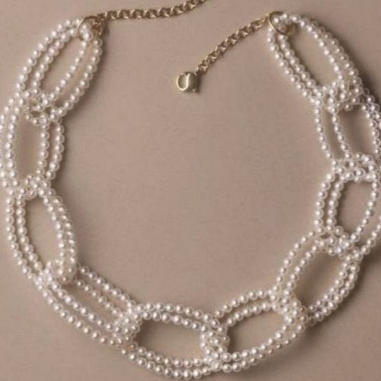 White Pearl Choker Necklace Set