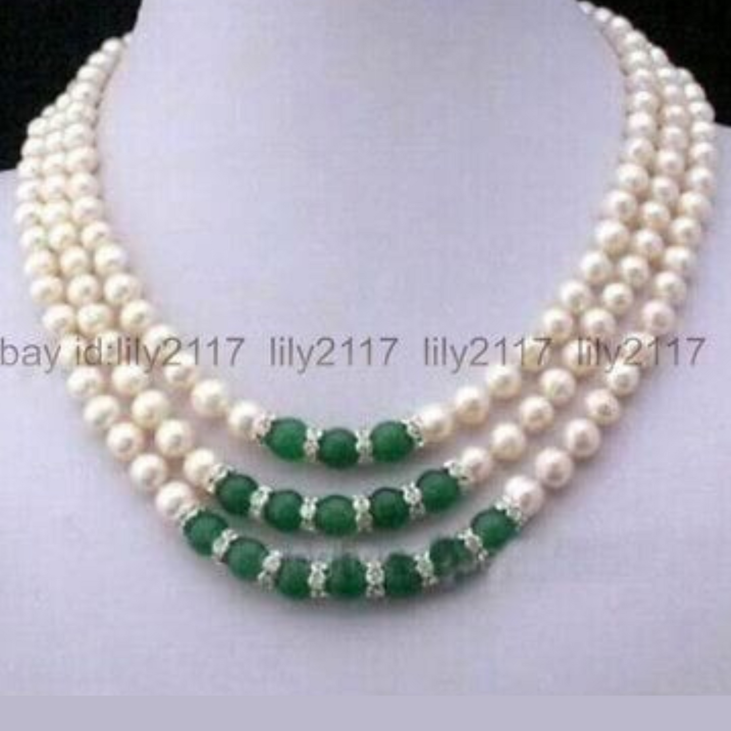 White Traditional Pearl Necklace Set