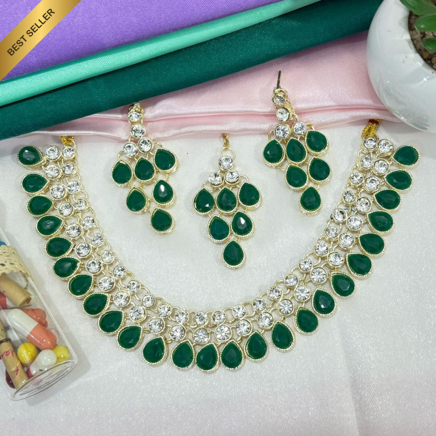 Exquisite Gold-Plated Necklace Set with Square Gemstones and Beads