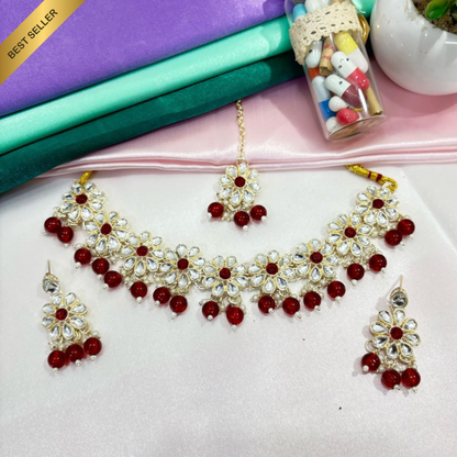 Abhiri Necklace with Dangling Earrings
