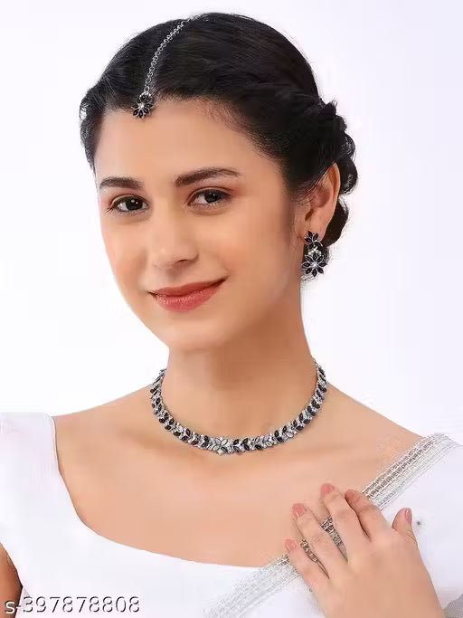 Twinkling White Diamond Enchanting Necklace Set
